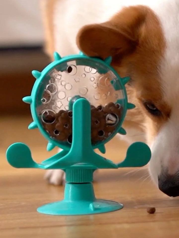 Interactive windmill spinning toy with feeder battery free